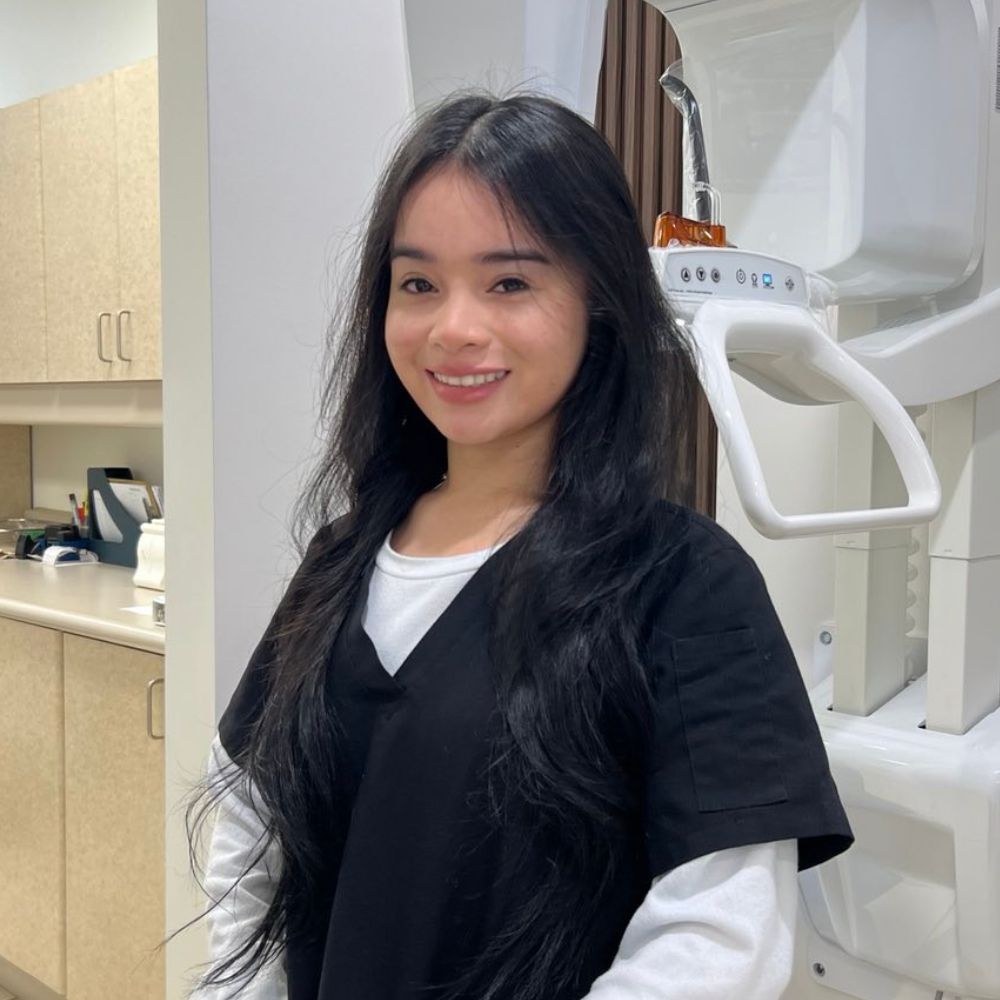 Maya Dental Assistant in North York O'Connor Dental Care
