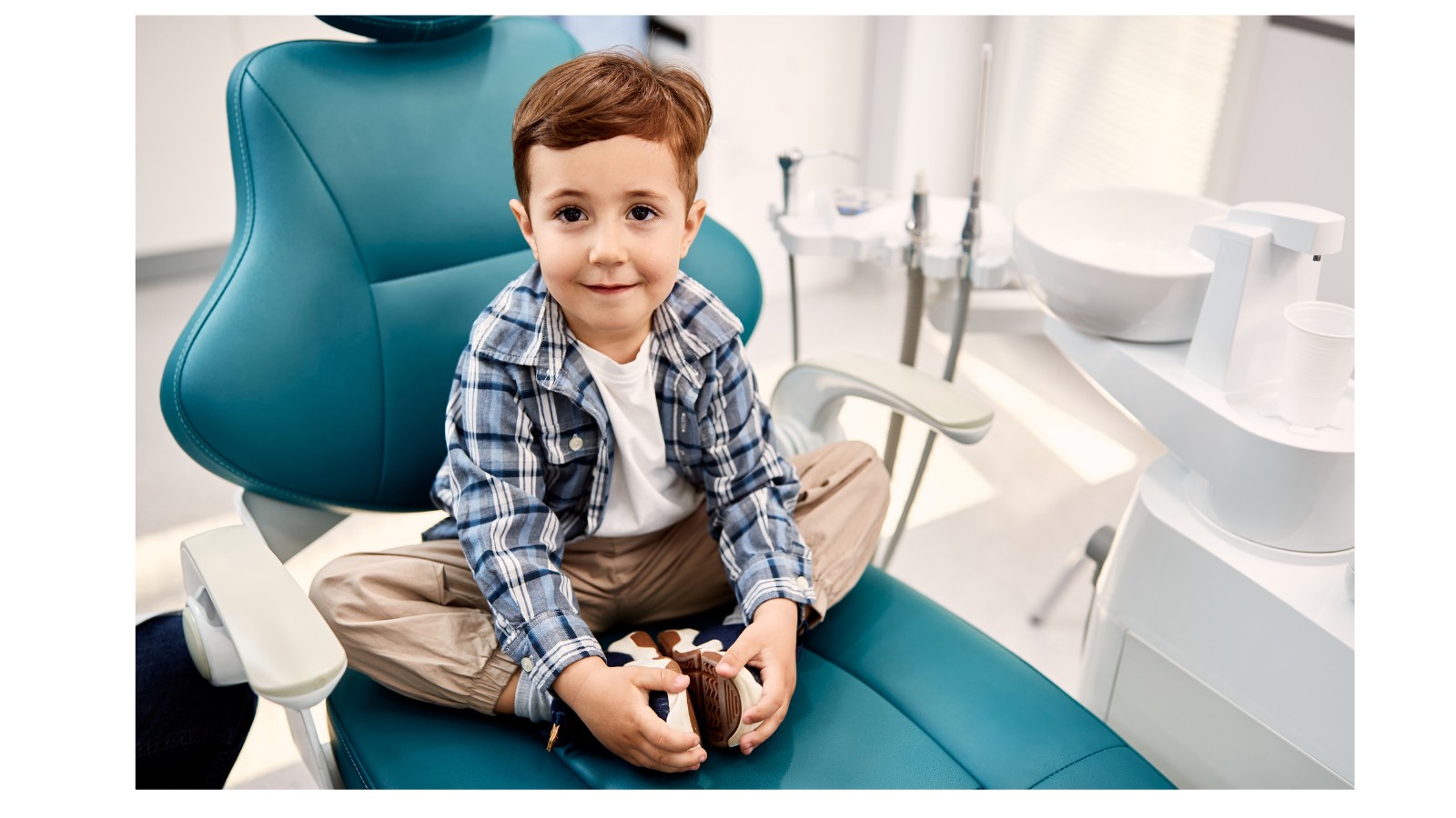 child patient visiting pediatric dentist at North York dental clinic