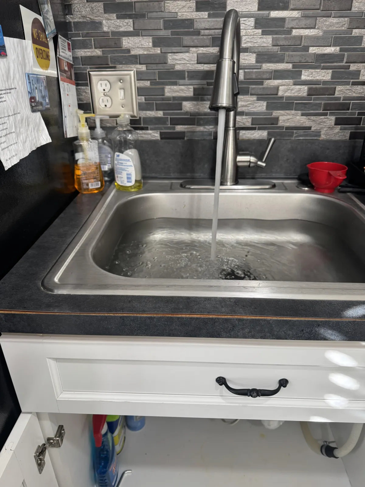 Kitchen & Bathroom Drain Unclogging