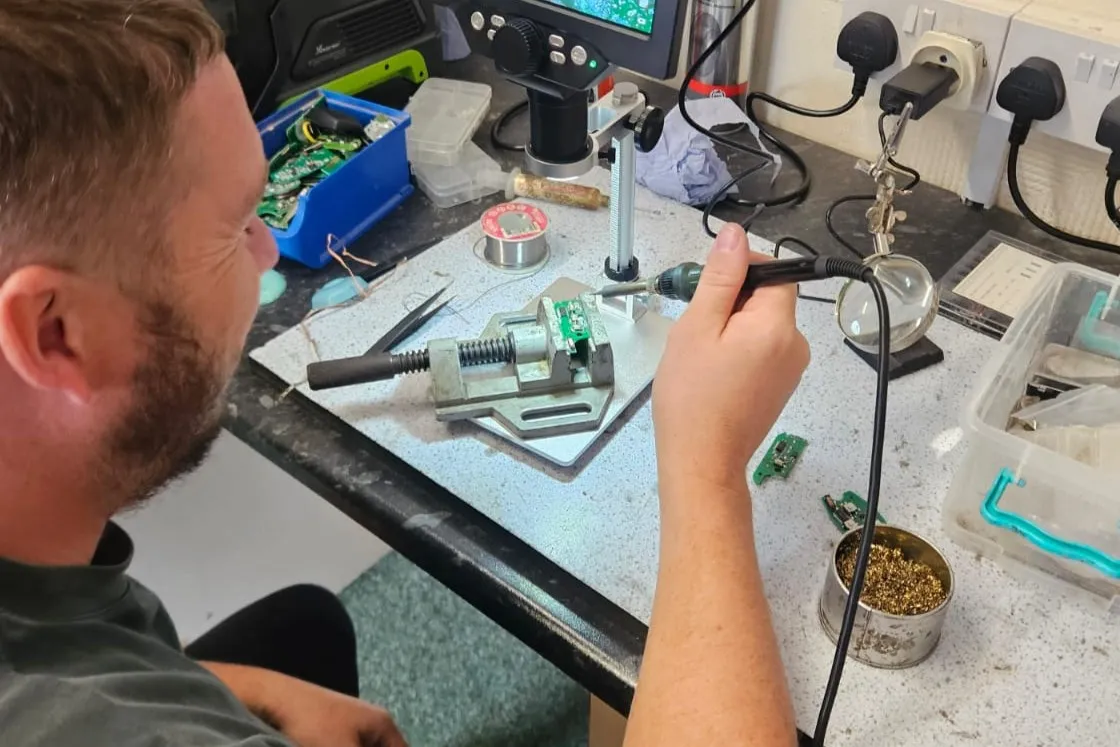 Car Key Cutting and Replacement on Site