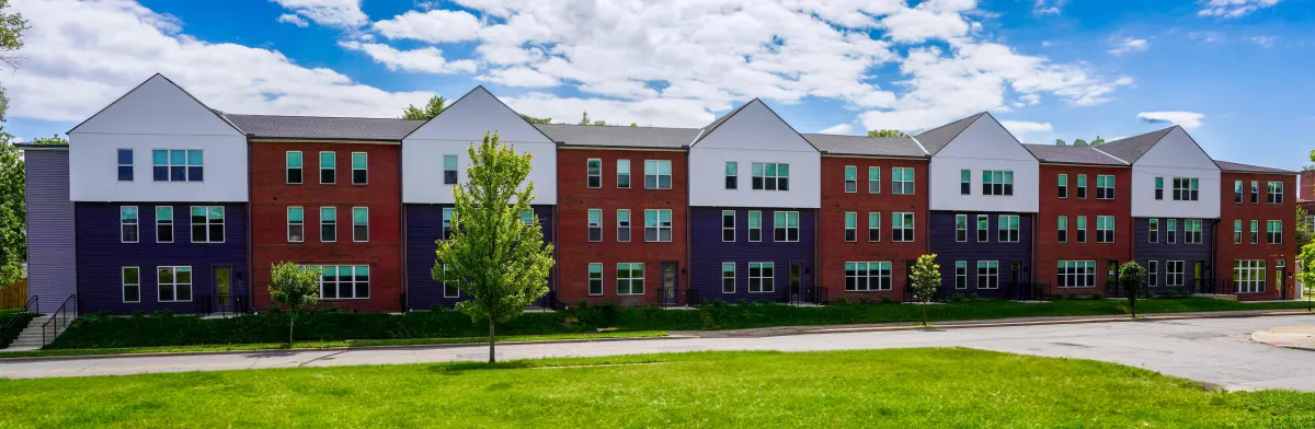 476 Taylor Apartments