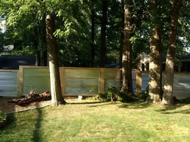 Aluminum fence