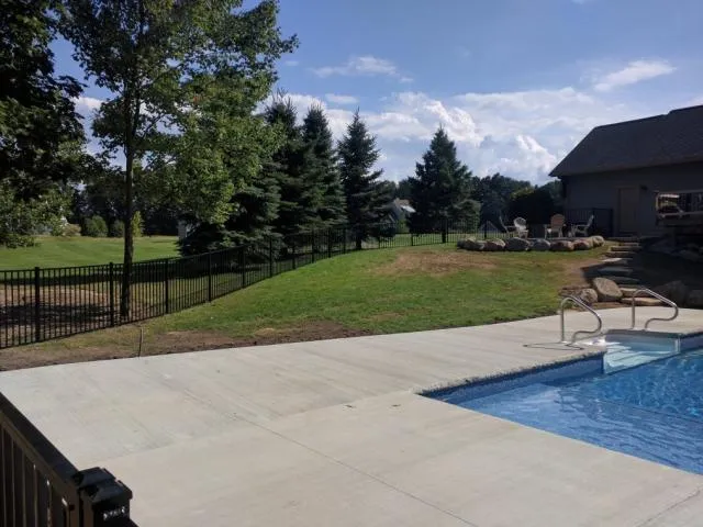 aluminum fence