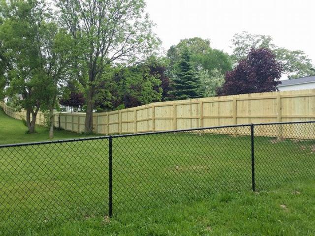 chain link fence