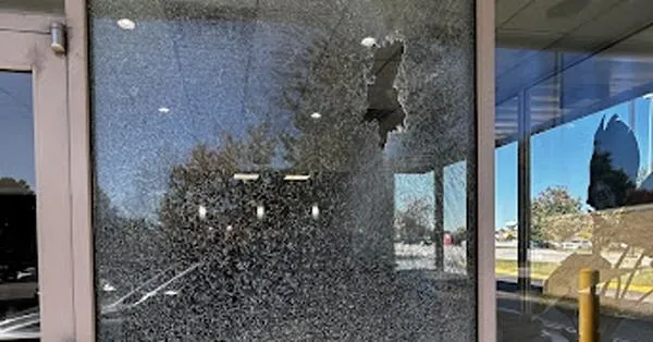 Emergency glass repair