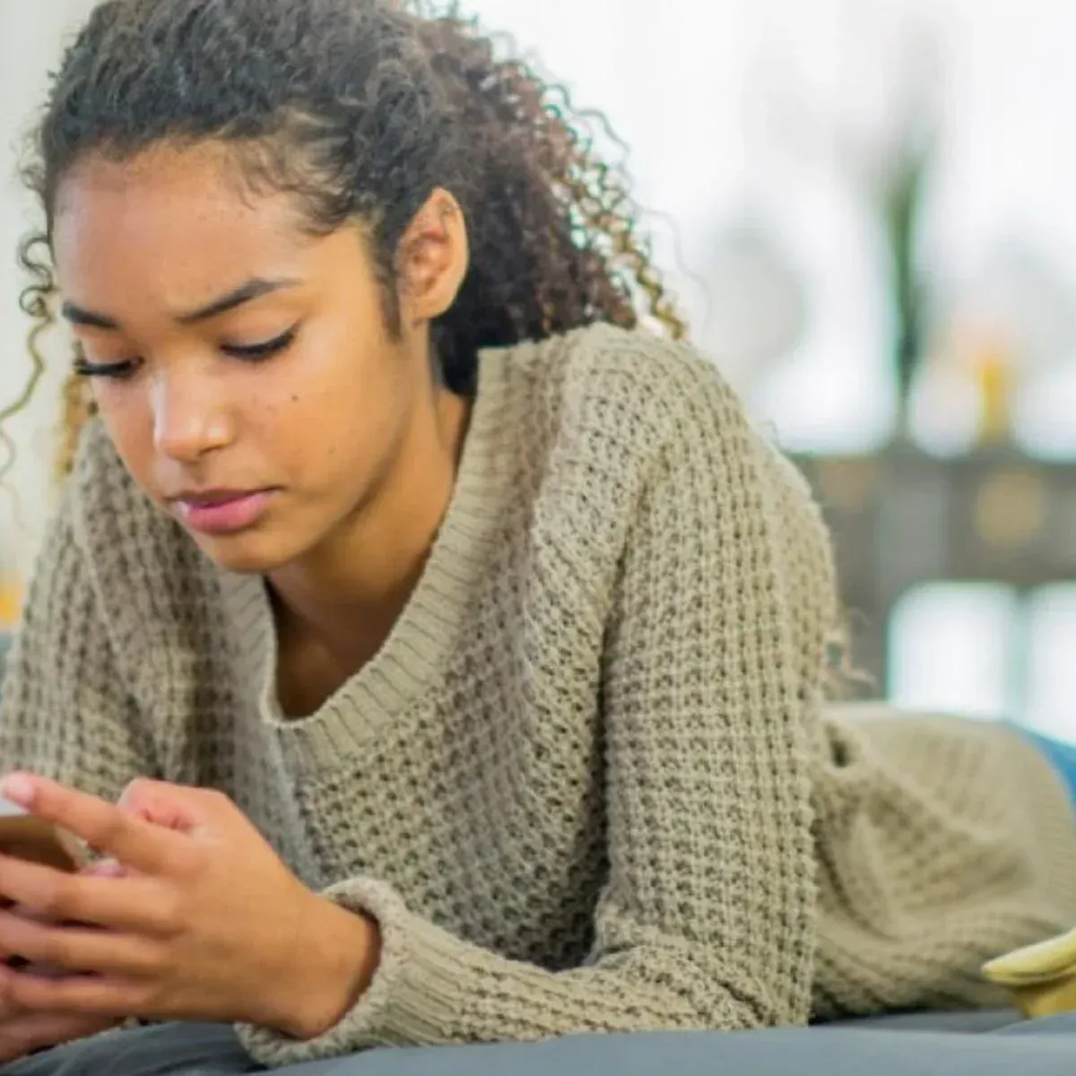 Social Media and the Comparison Trap: Protecting Self-Esteem in the Digital Age