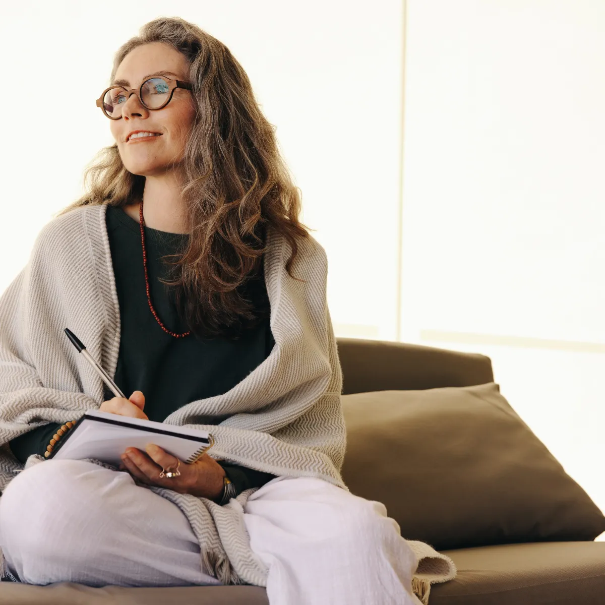 People Pleasing: When protection turns to self-abandonment