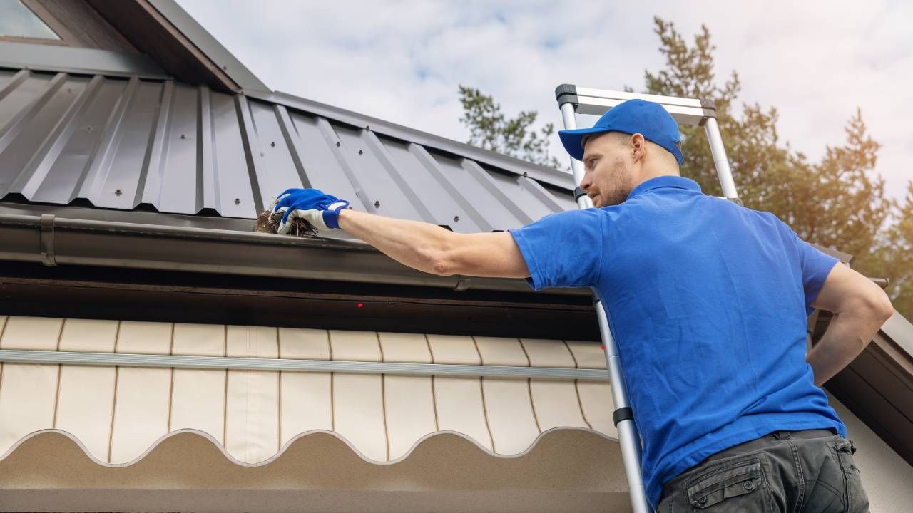 preparing roof for storm