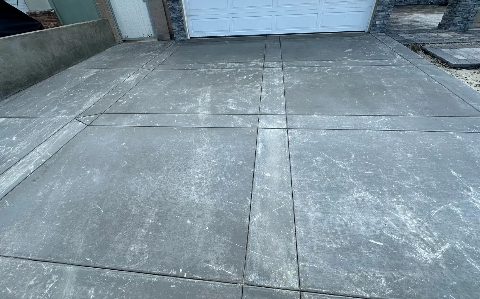 Boca Raton Concrete builds and installs driveways.