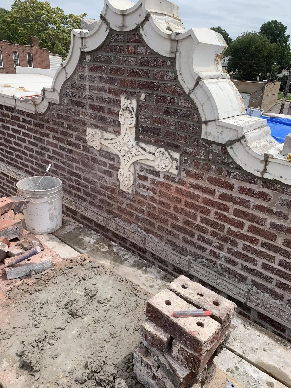 Professional brick tuckpointing and mortar replacement in St. Louis home