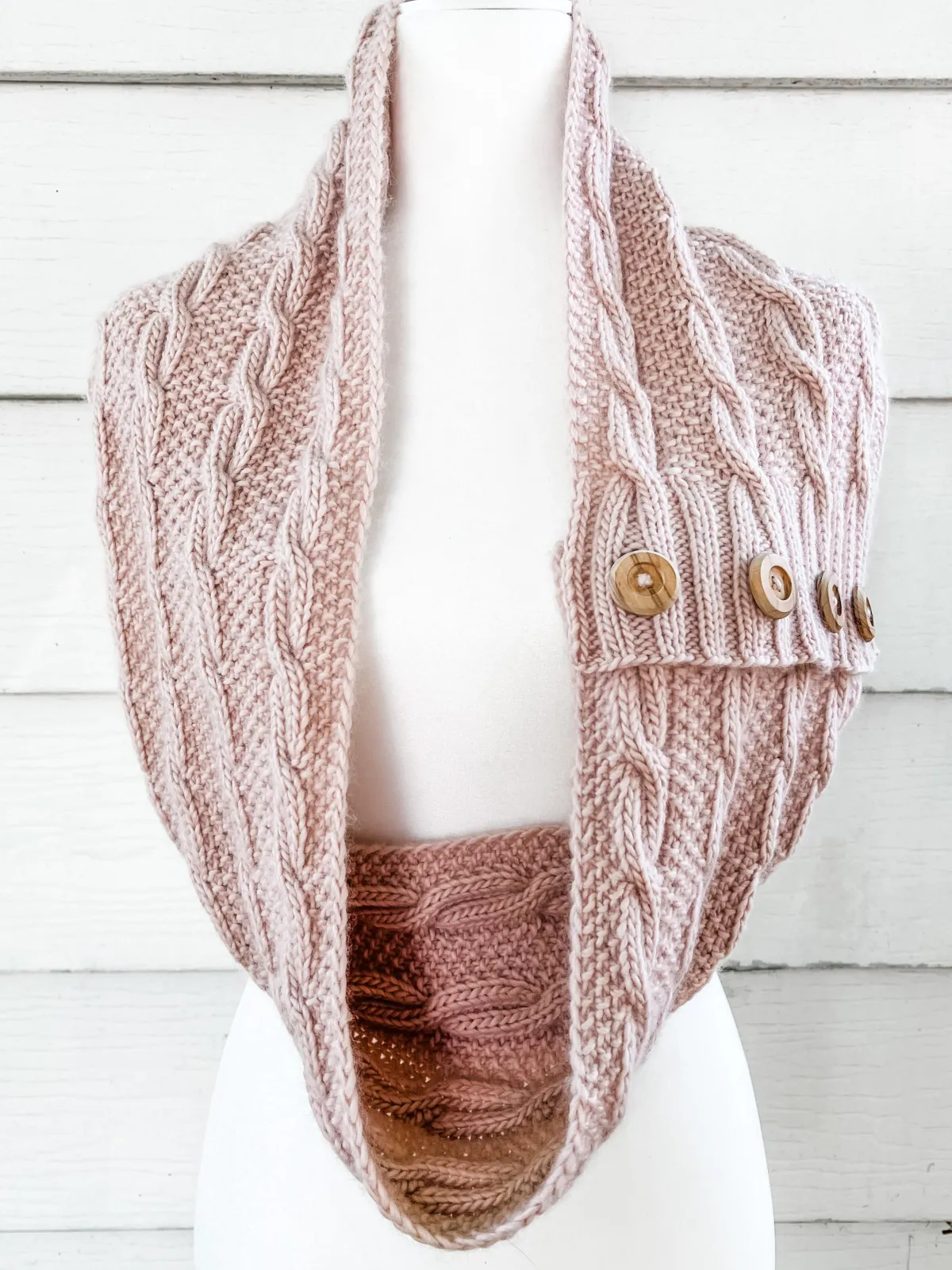 Reversibility Cowl Knitting Pattern by Jessica Ays