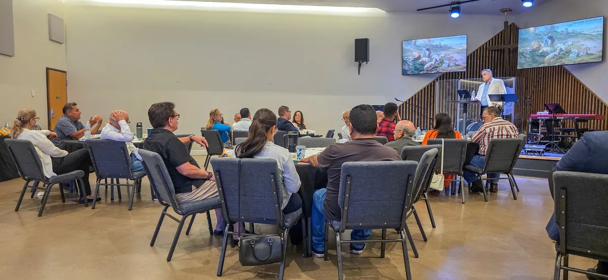 Pastors and ministry leaders participating in a Praxis Pastoral training gathering