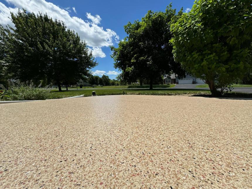 Corpus Christi Concrete builds and installs Pool dekc