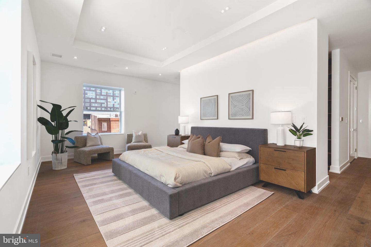 Prepared guest suite with concierge note and ambient lighting, used as a testimonial image.