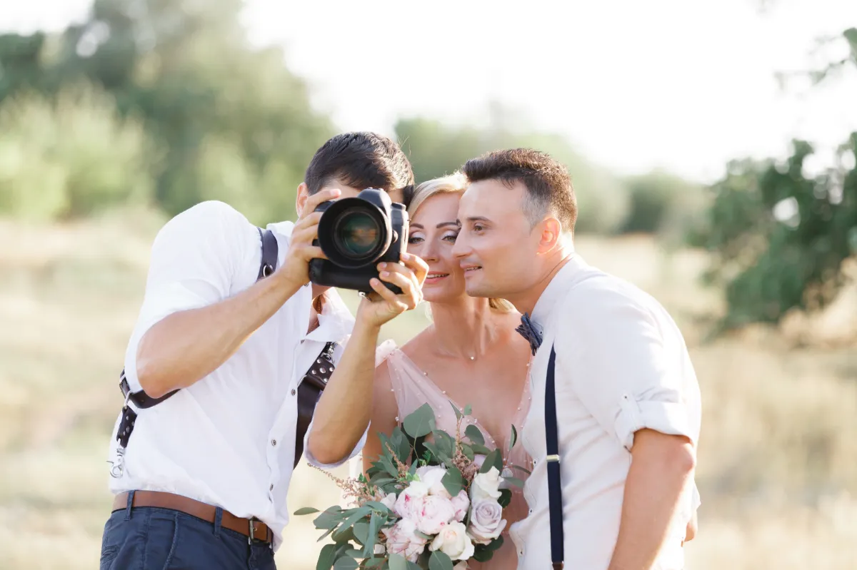 Wedding photographer for a couple in utah.