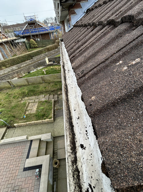 Gutter Washing