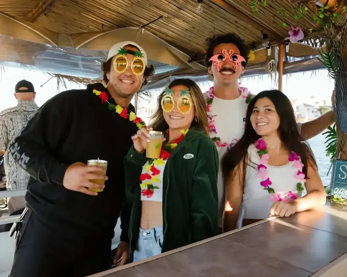 Paradiso Yacht Tiki Cruise