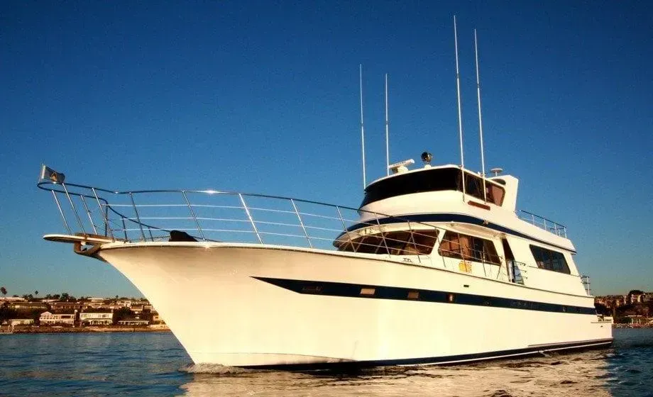 Paradiso Yacht Charters (Exterior)