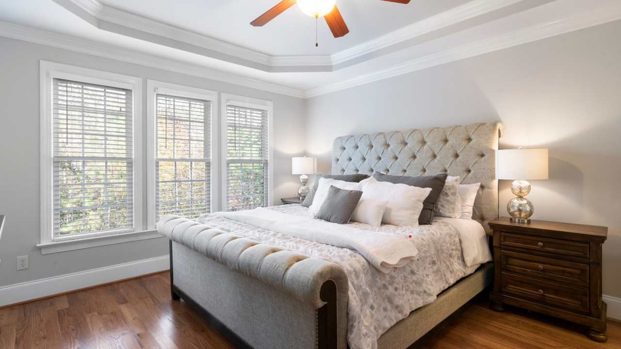 flooring and décor balance