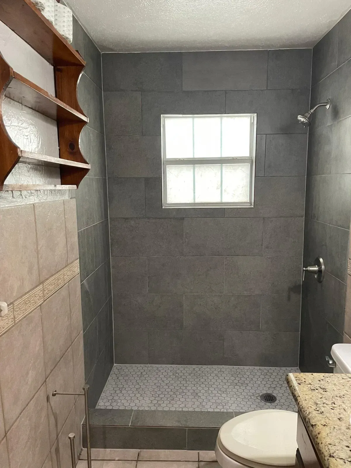 Aaron´s Restoration Con LLC