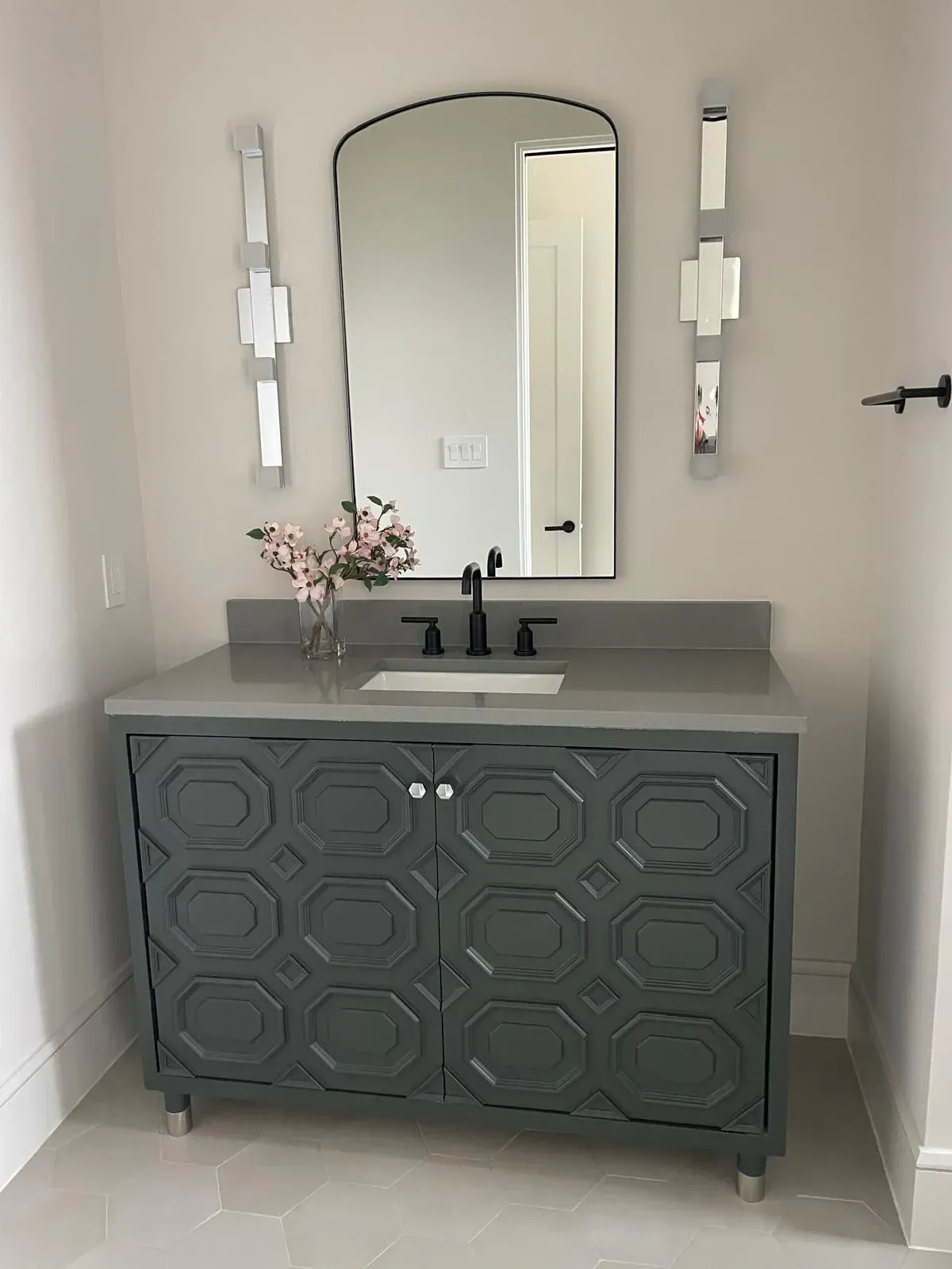 Aaron´s Restoration Con LLC