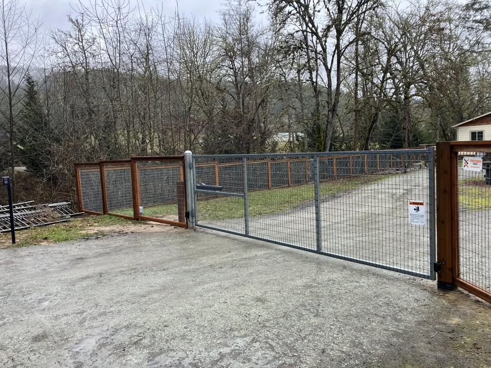 LiftMaster LA500 Operator in Myrtle Creek, Oregon