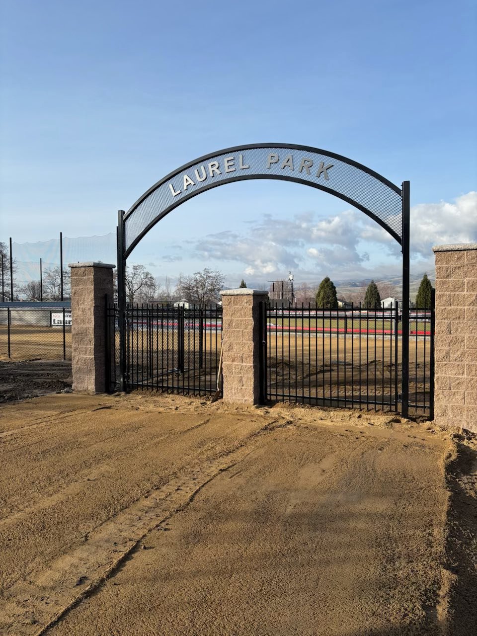 Ornamental Entry Gates in Ashland, Oregon