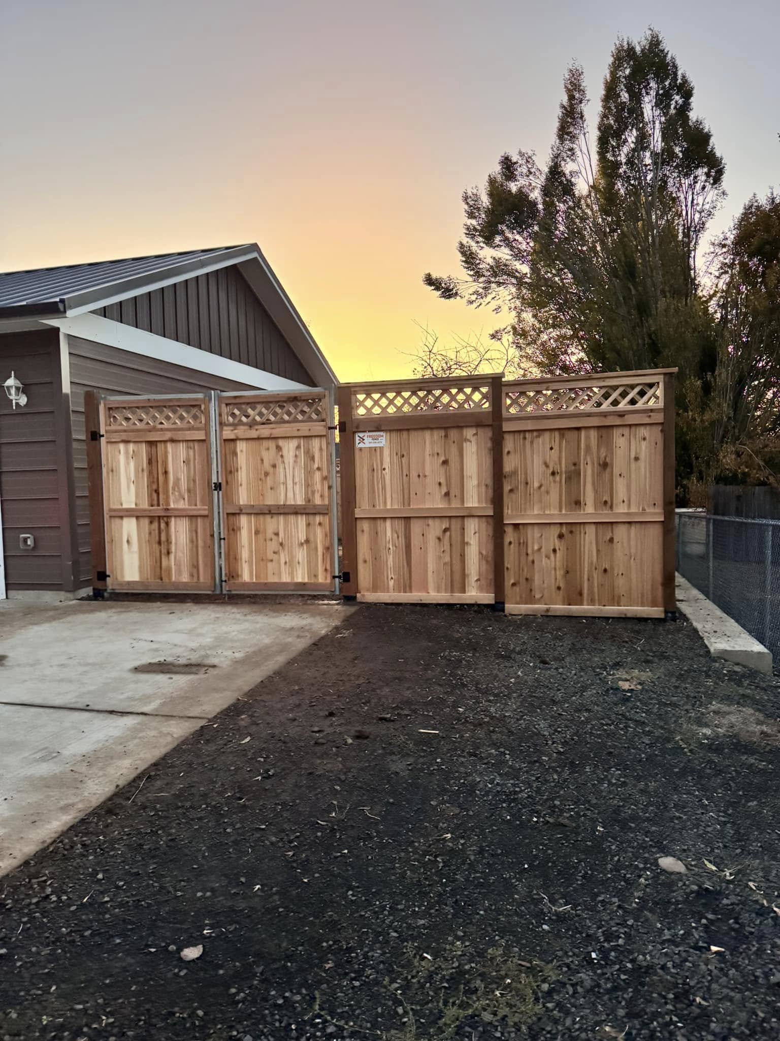 Western Red Cedar Privacy Fence in Roseburg, Oregon