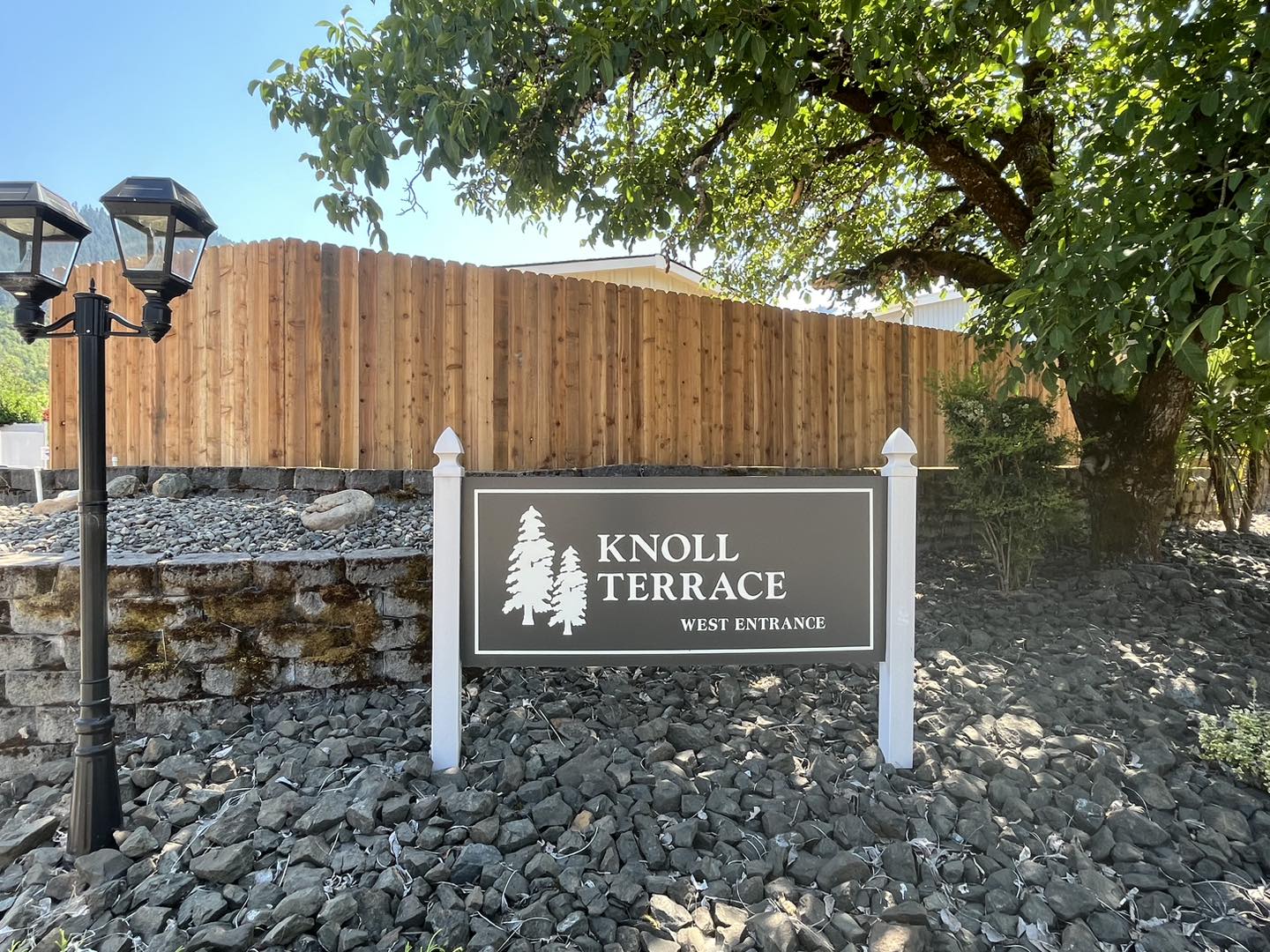 Western Red Cedar Privacy Fence in Canyonville, Oregon