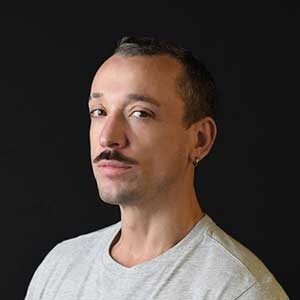 Helping Performers Build Confidence and Industry Skills