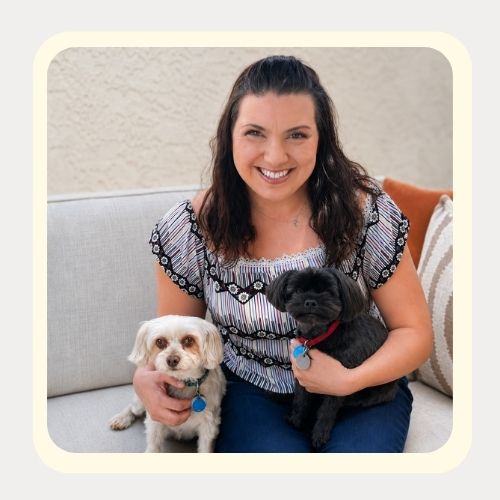 Julie Fear Free certified pet sitter providing in home pet care in Ahwatukee AZ