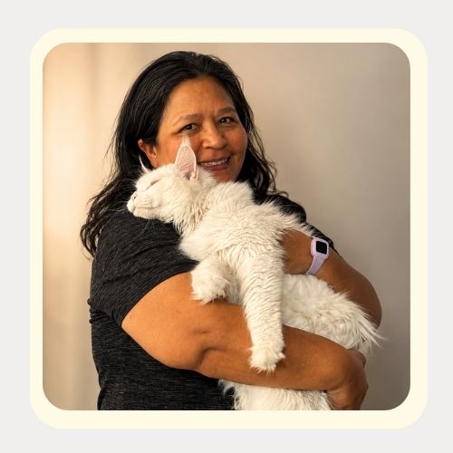 Julie Fear Free certified pet sitter providing in home pet care in Ahwatukee AZ