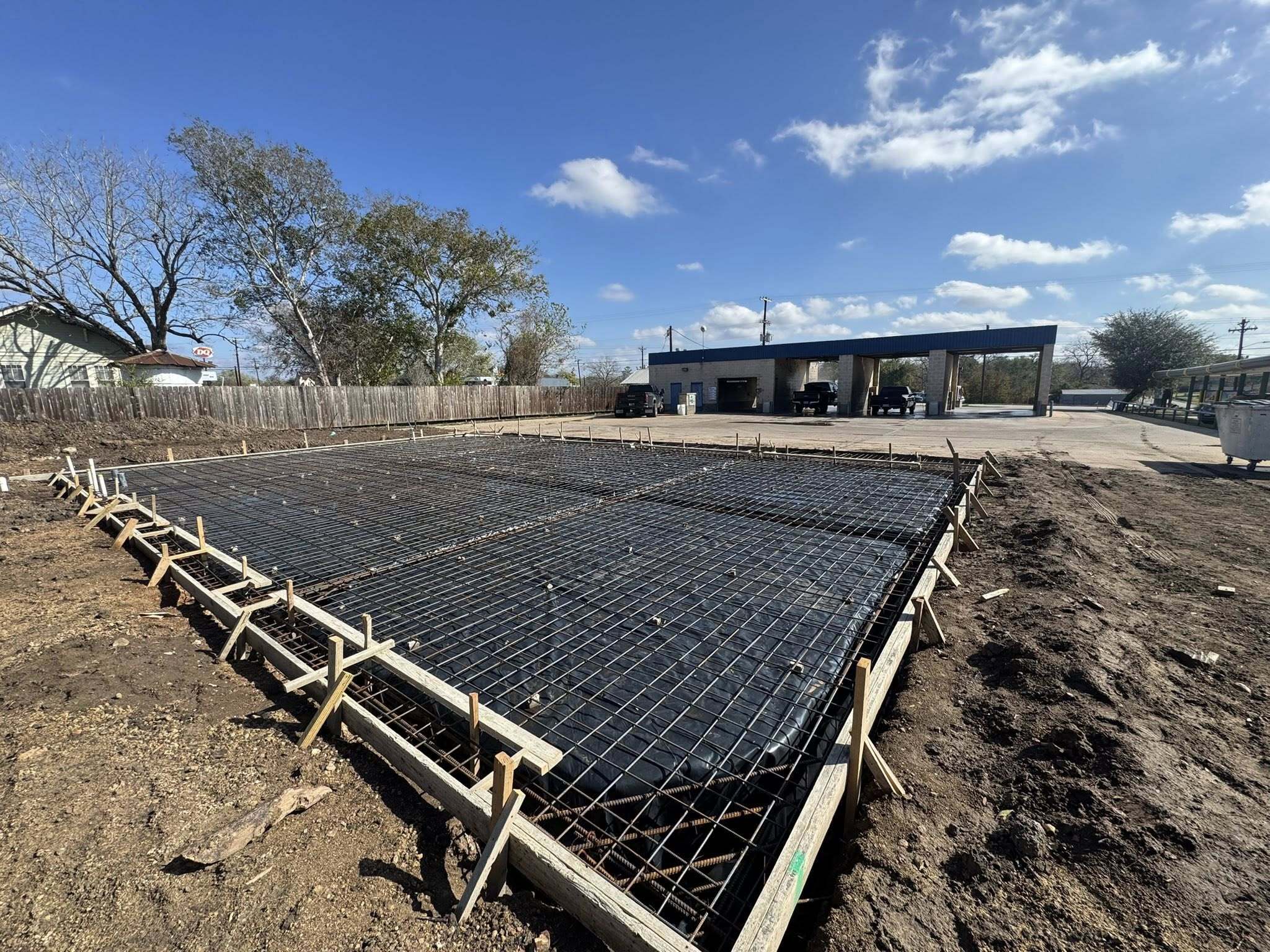 Exterior of the new Yoakum Lube and Tire shop