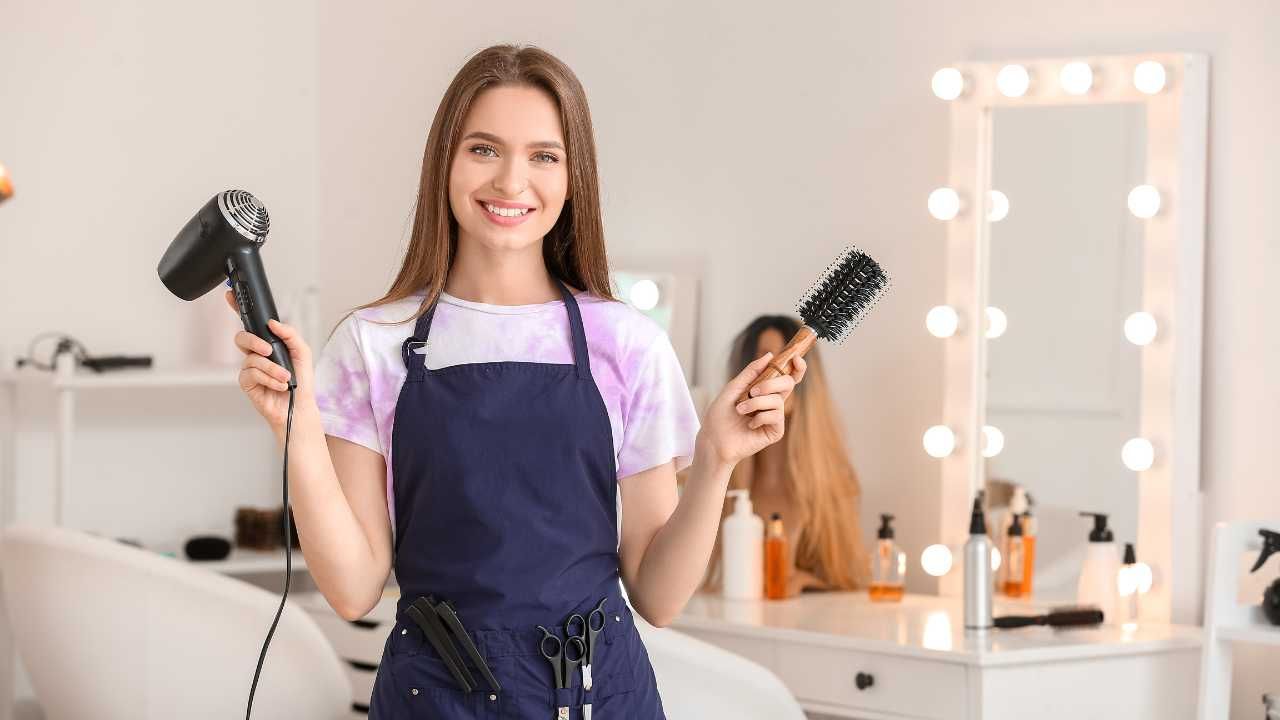 What is a Mobile Hairdresser? A Complete Guide for Portsmouth, NH Residents
