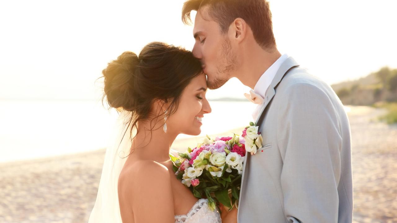 beach wedding hairstyles
