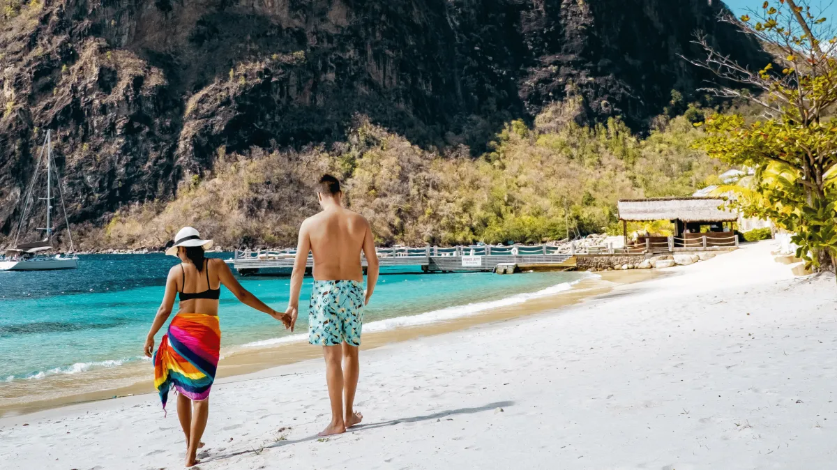 Best Caribbean Islands for Couples Seeking Relaxation & Luxury