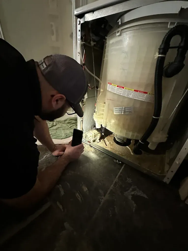 Oakdale, Ca Appliance repair technician