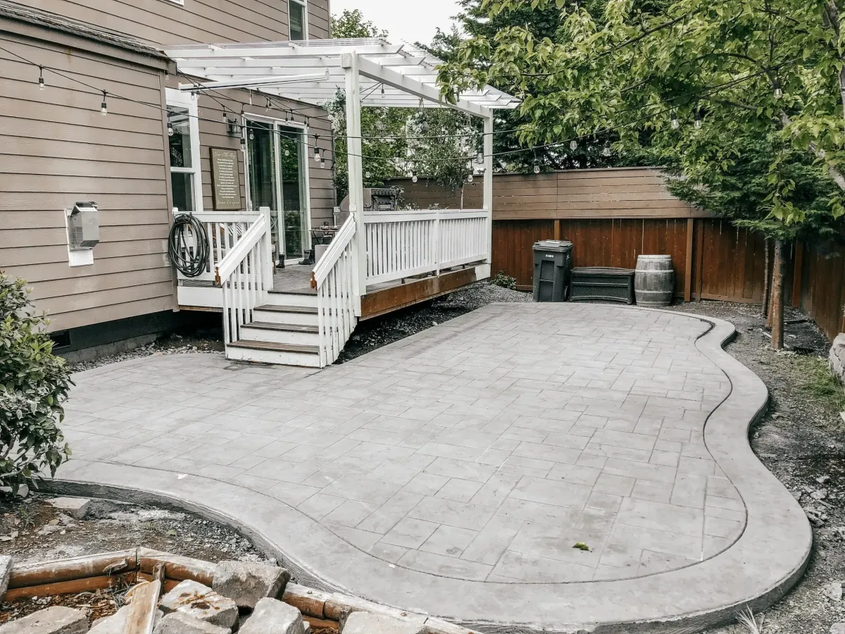 Broken Arrow Concrete builds and installs Patio