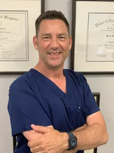 Dr-Perry-Vanderhurst-chiropractor-blue-ridge-virginia