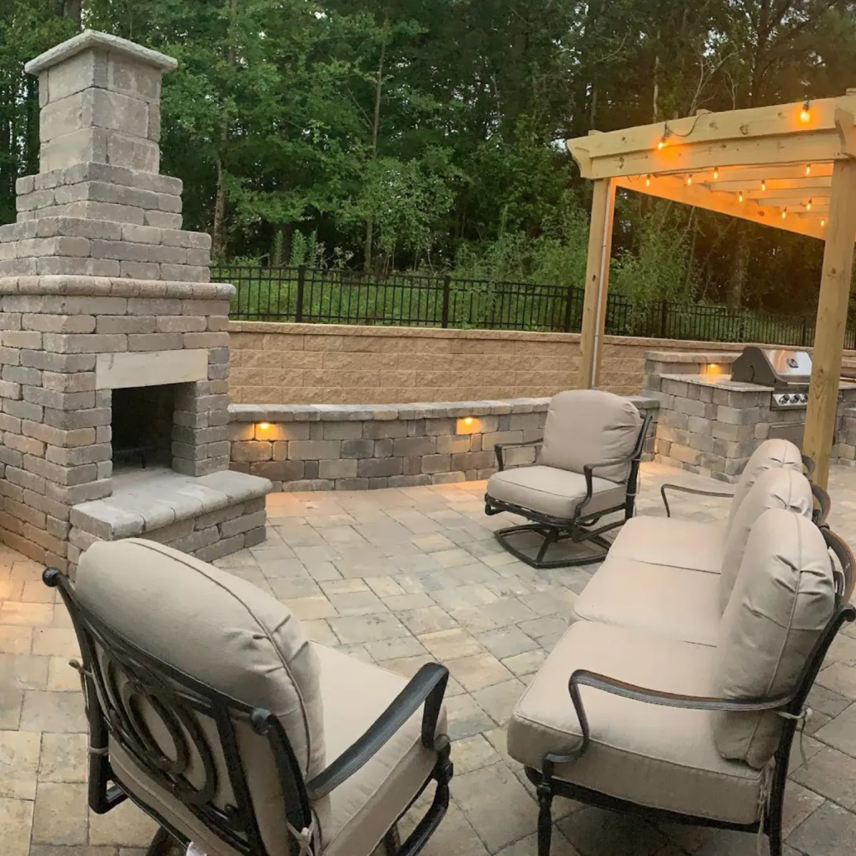 Outdoor living area athens alabama