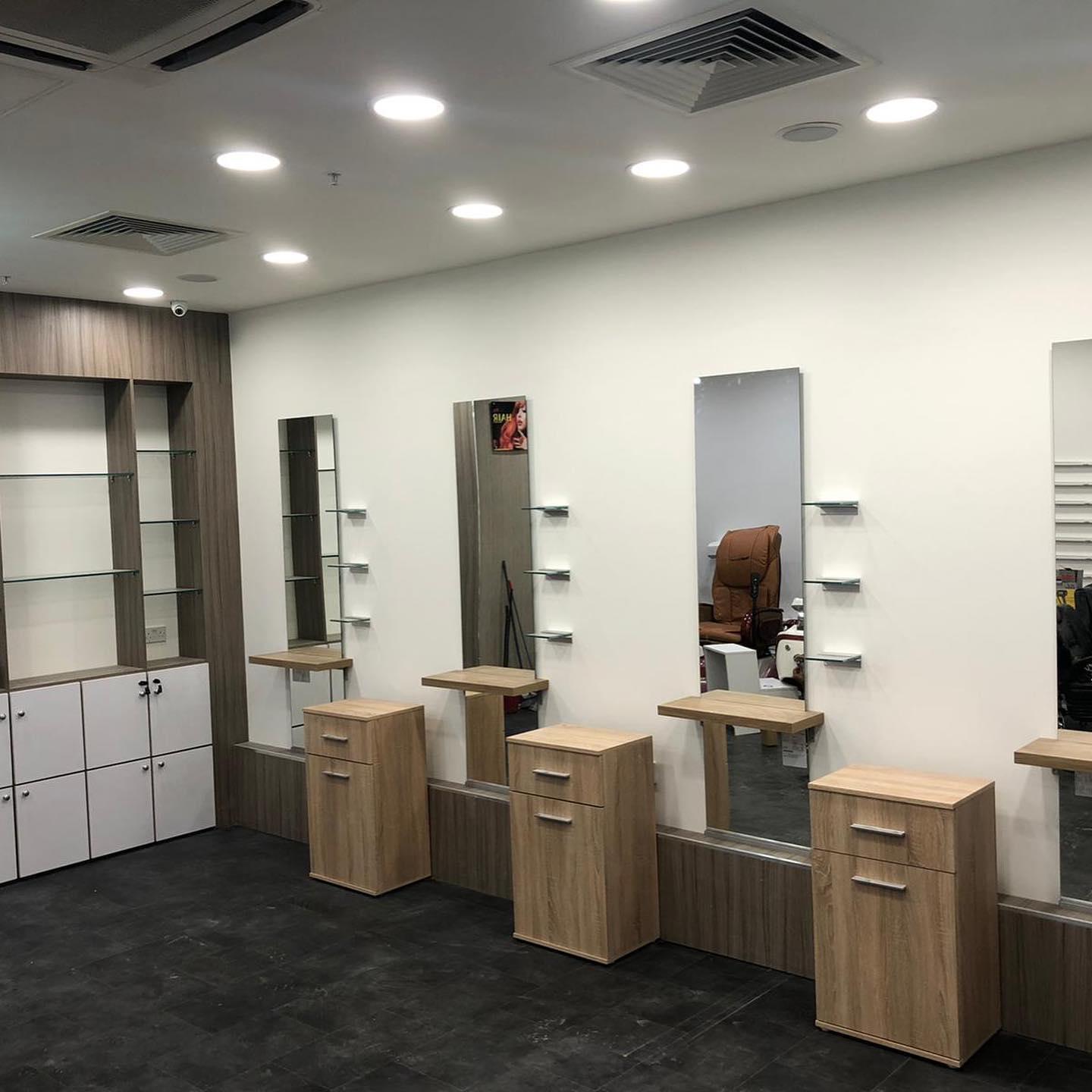 Premium Commercial Carpentry & Bespoke Furniture for Businesses in Epping, London