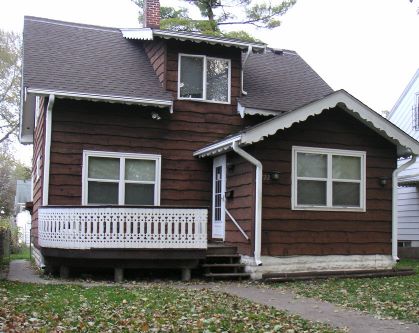 Single family home sold directly to bypass high real estate agent fees that would have eaten up all remaining equity