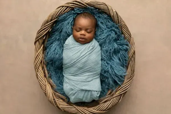 The 6 Most Important Things You Need to Know About Swaddling