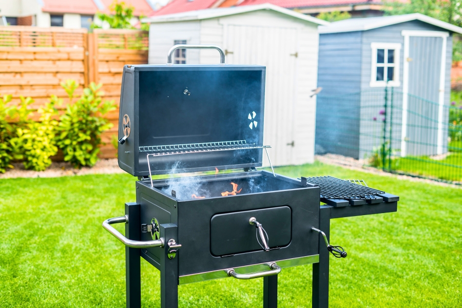 How to Clean a BBQ the Right Way Before Your Next Backyard Party 
