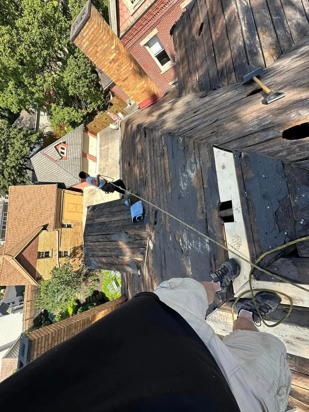 roofing contractor - Arlington