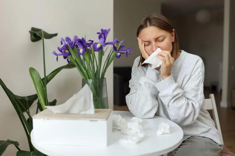 woman with chronic sinusitis or other persistent infections being treated naturally  at Naturopathic Physicians Group in Scottsdale and Phoenix.