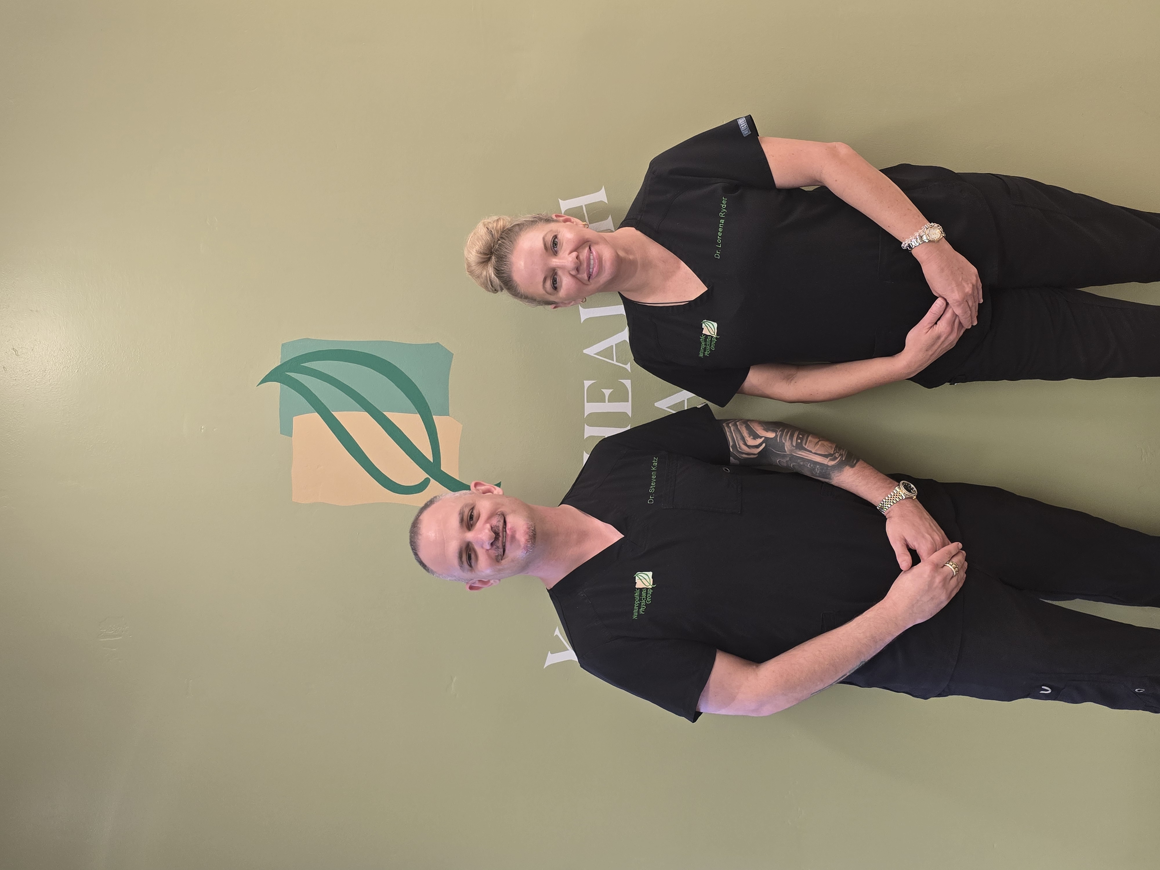 Dr. Steven Katz and Dr. Loreena Ryder, naturopathic doctors at Naturopathic Physicians Group in Scottsdale and Phoenix, specializing in personalized care for chronic conditions.