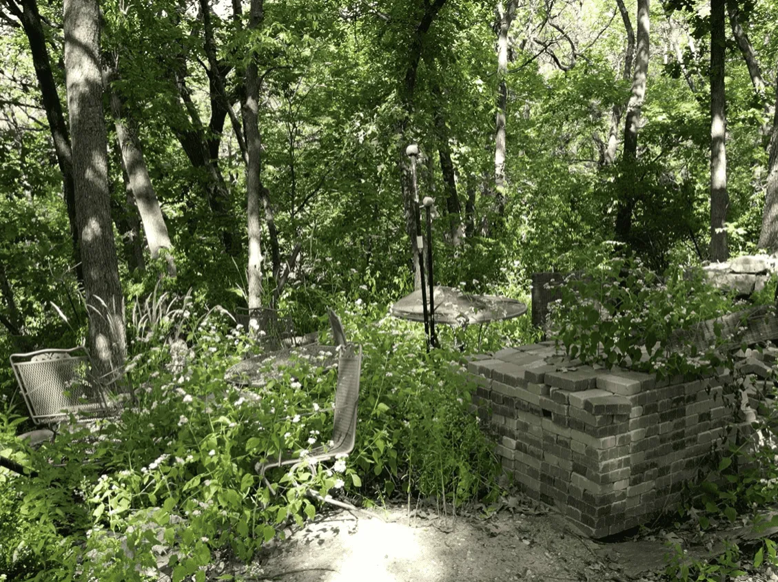 Custom brick paver driveway design for a Naperville, IL estate.