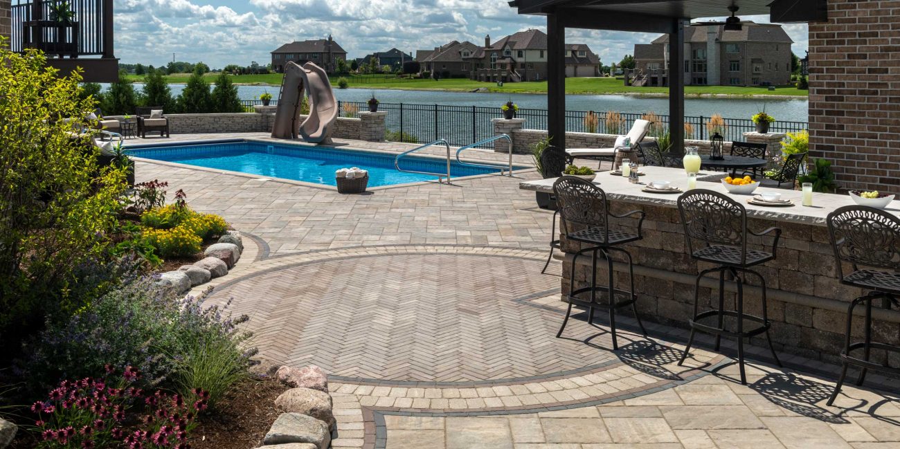 Paver Patios & Driveways in South Barrington, IL | Custom Hardscape
