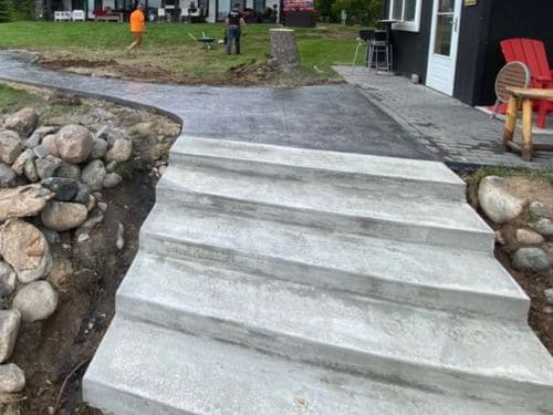 Concrete Sidewalk Installation 
